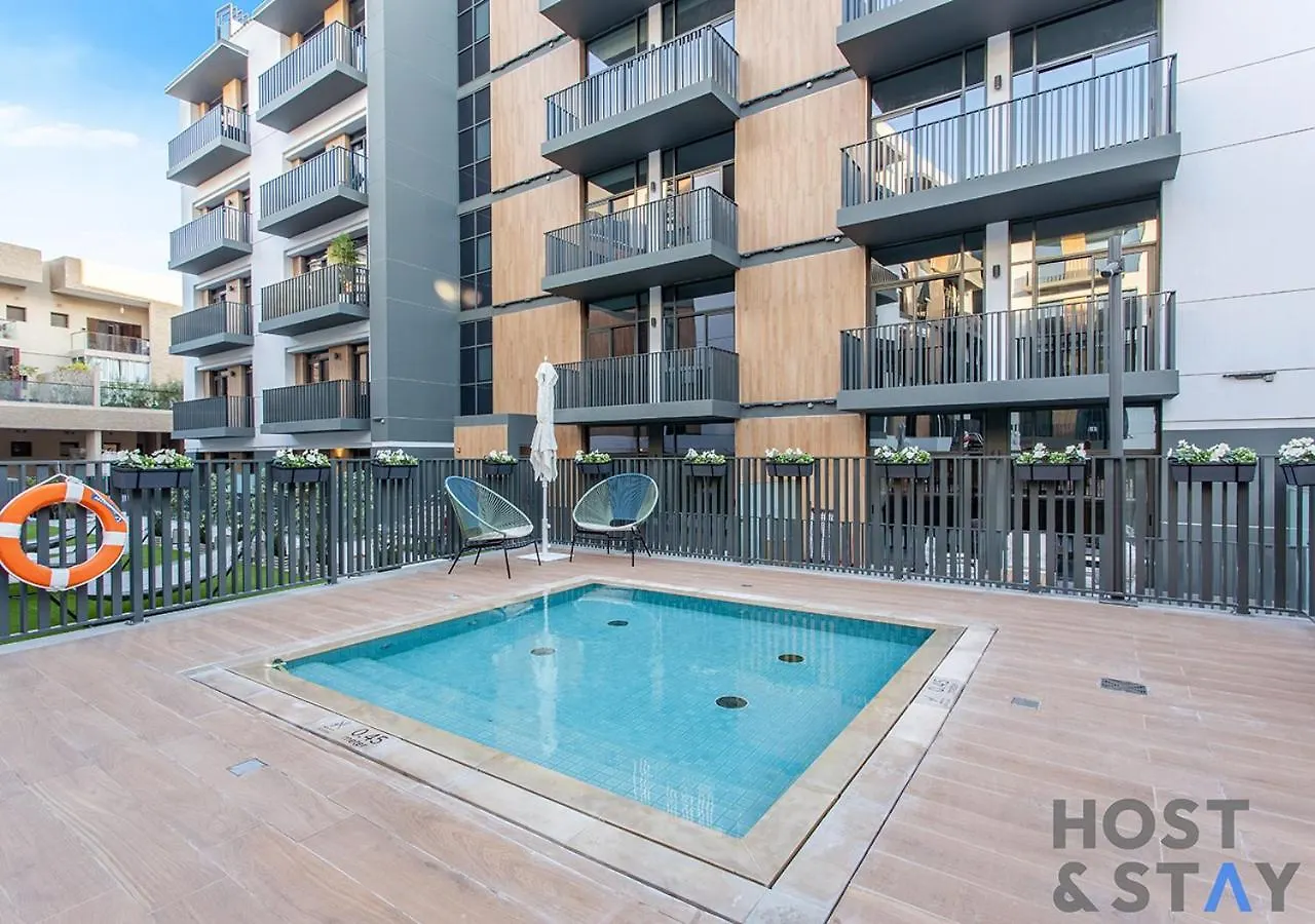 1Br Belgravia Apartment With Pool View Dubai